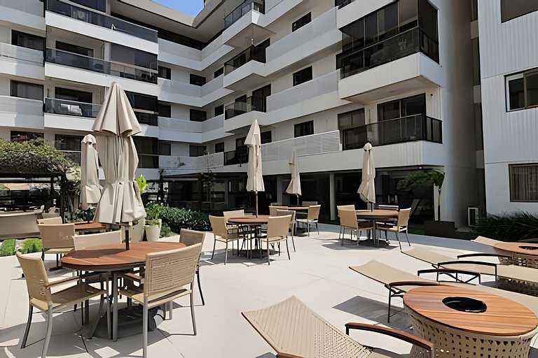 PÉ NA AREIA Raridade, Jardim Oceania com Piscina e garagem