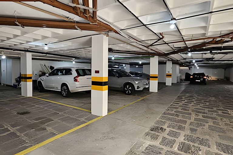 PÉ NA AREIA Raridade, Jardim Oceania com Piscina e garagem