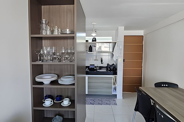 ACONCHEGANTE em Tambaú, piscina, garagem FIXA e completo!