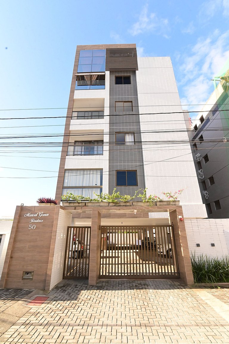 MARAVILHOSO 3 dorm Intermares c/ piscina e garagem