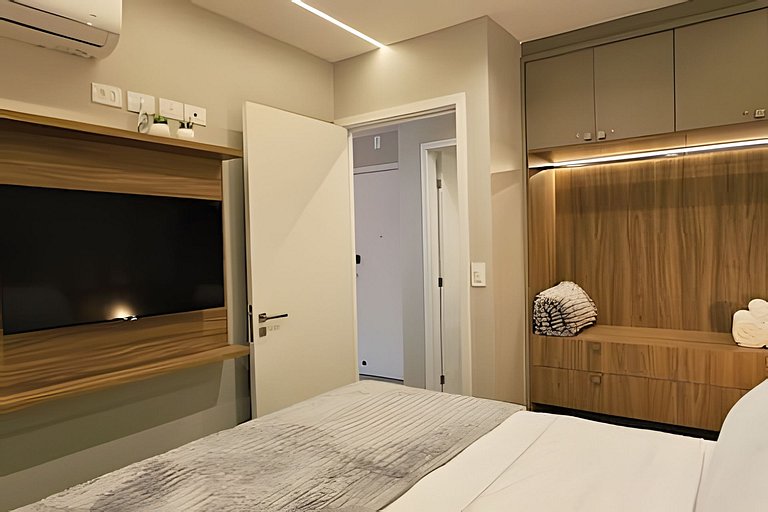 NOVO e Impecável • 1 Quarto • pertinho do LETREIRO