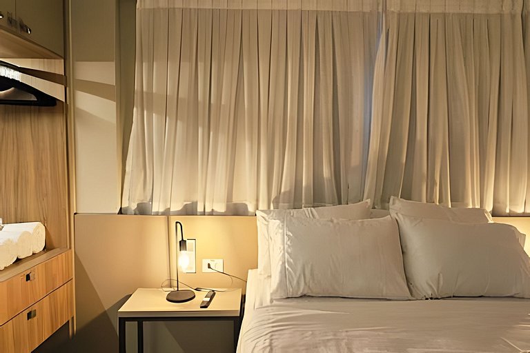 NOVO e Impecável • 1 Quarto • pertinho do LETREIRO