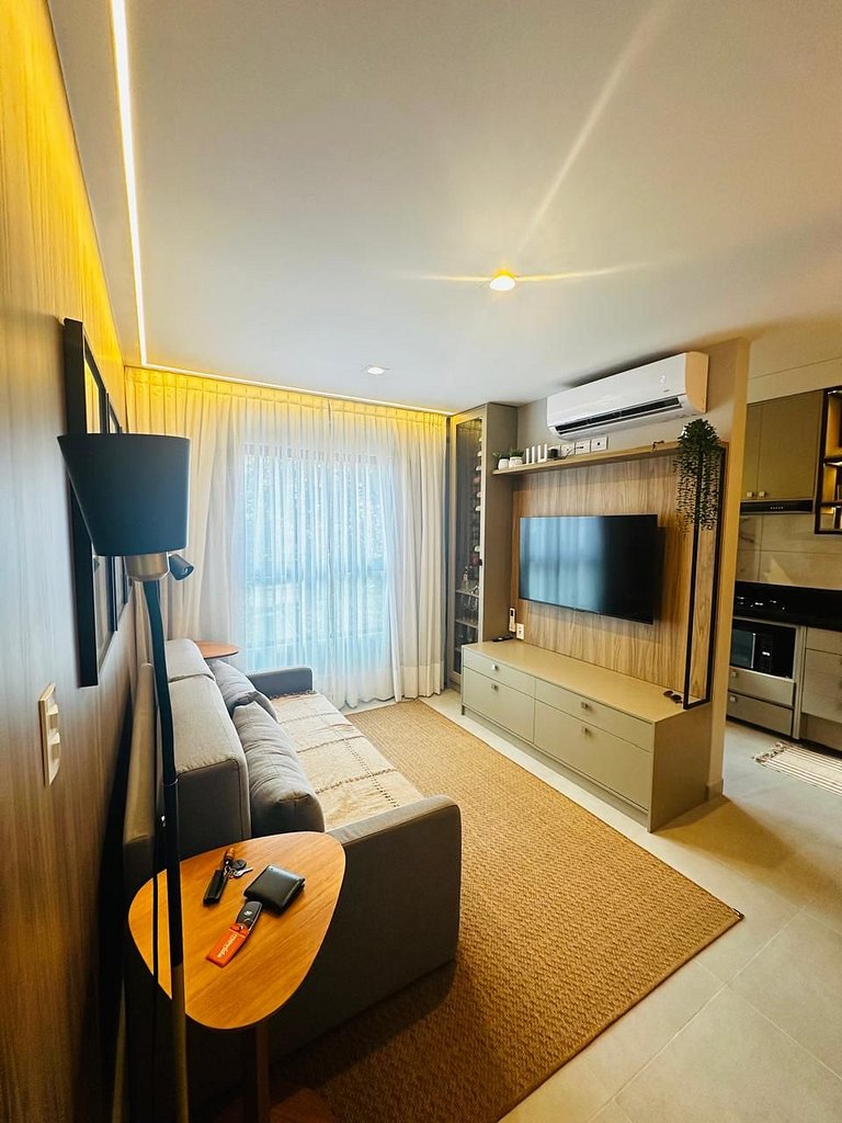 NOVO e Impecável • 1 Quarto • pertinho do LETREIRO