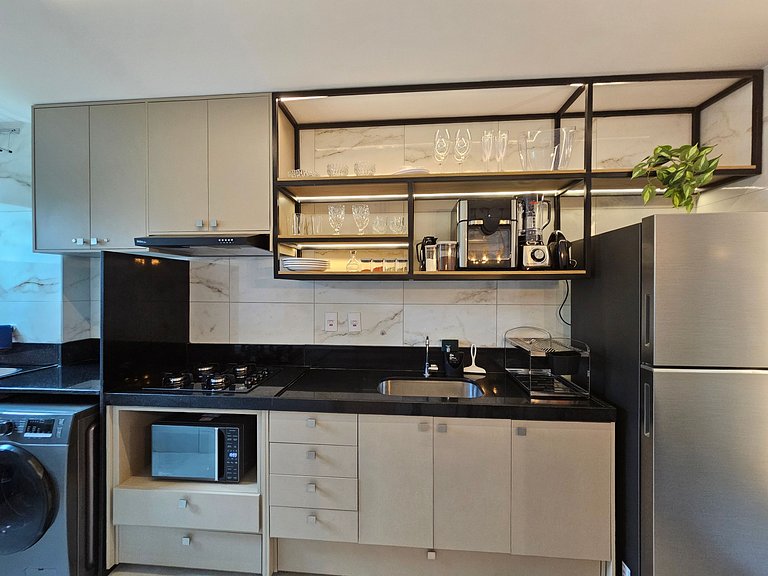 NOVO e Impecável • 1 Quarto • pertinho do LETREIRO