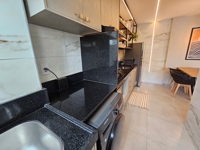 NOVO e Impecável • 1 Quarto • pertinho do LETREIRO