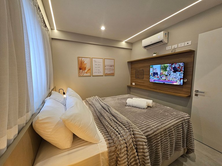 NOVO e Impecável • 1 Quarto • pertinho do LETREIRO