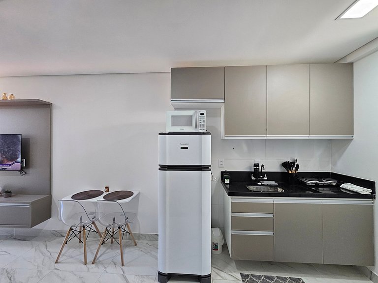 Intermares: flat NOVO p/3, garagem e PISCINA