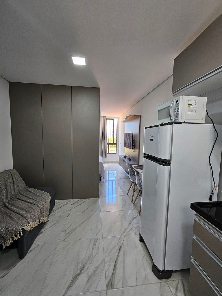 Intermares: flat NOVO p/3, garagem e PISCINA