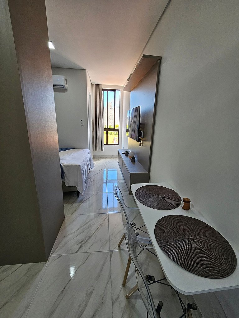 Intermares: flat NOVO p/3, garagem e PISCINA