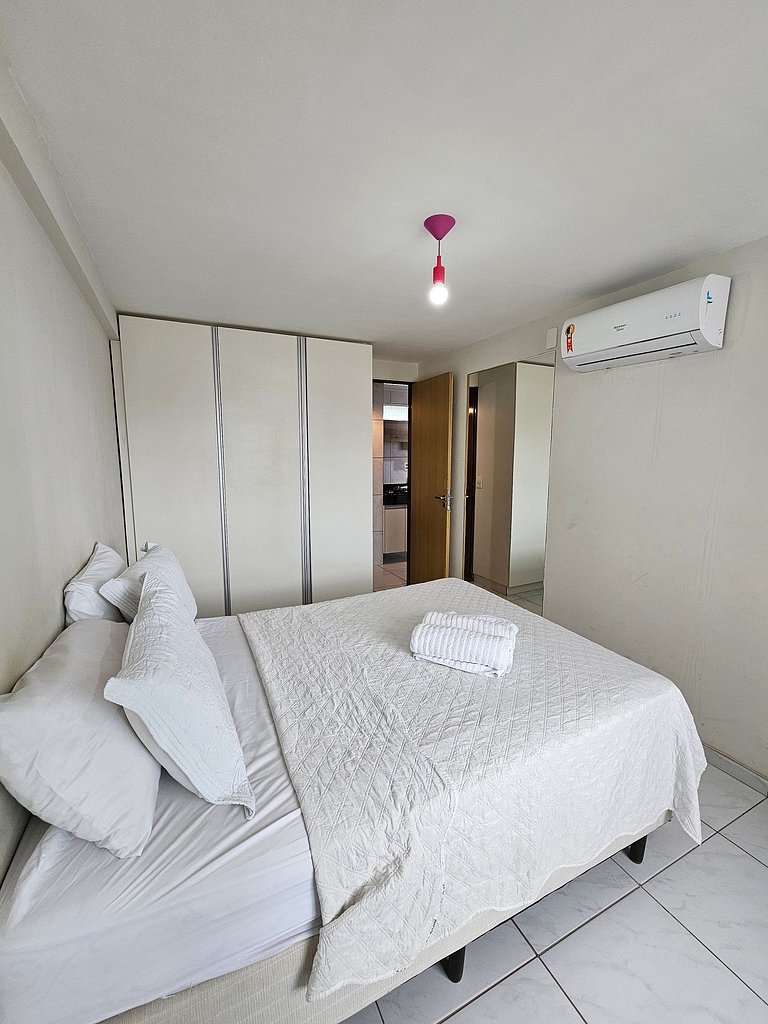 ACONCHEGANTE em Tambaú, piscina, garagem FIXA e completo!