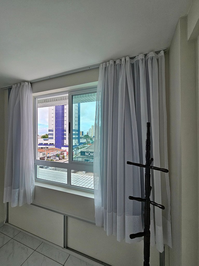 ACONCHEGANTE em Tambaú, piscina, garagem FIXA e completo!